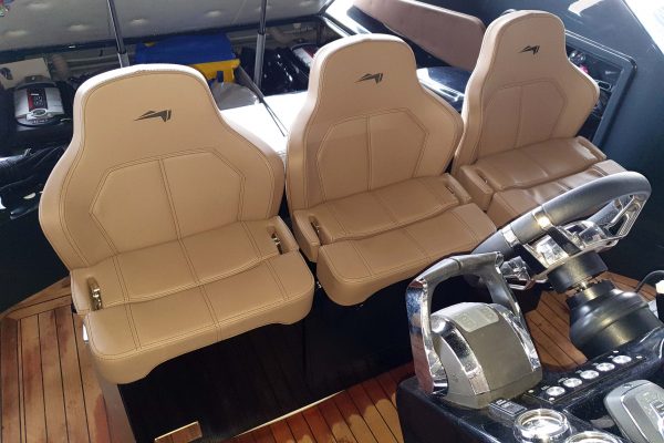 Aurea Yachts 30 Cabin T.Top - sedili