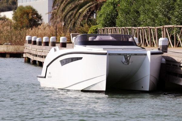Aurea Yachts 30 Cabin White 1920 03