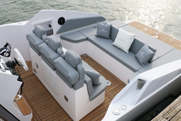 Aurea Yachts 30 Cabin White 1920 22